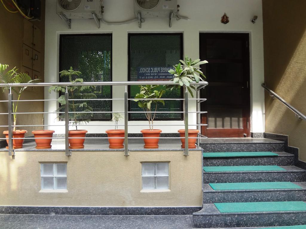 Rr Residency Hotel Delhi  Exterior photo